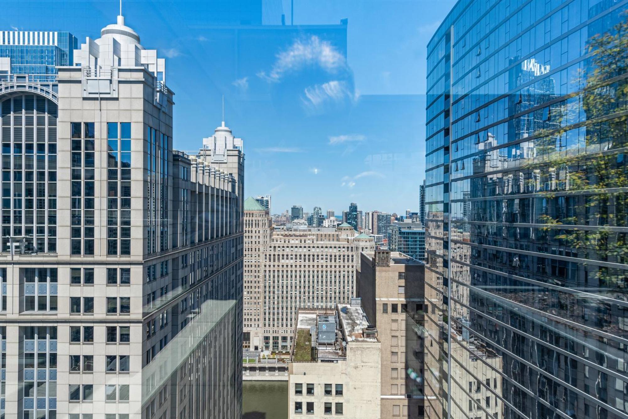 Indoor Pool Gym Rooftop-215-By Cloud9 Apartment Chicago Exterior photo